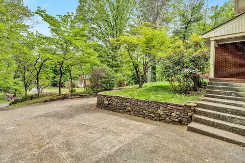 3604 Pinevale Rd, Roanoke, VA 24018 photo 4
