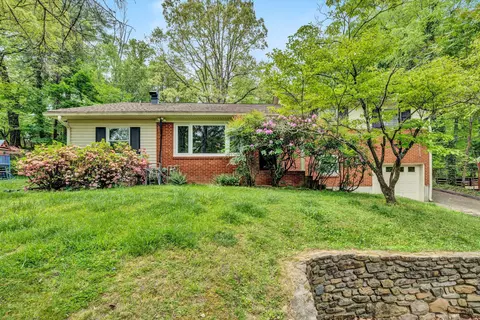 3604 Pinevale Rd, Roanoke, VA 24018 photo 2