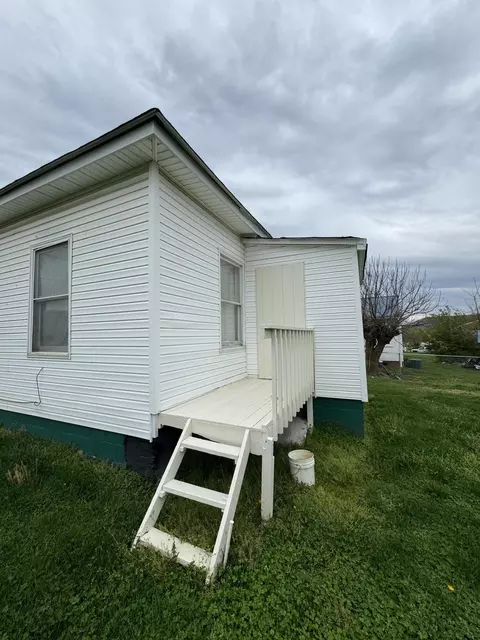 75 Pendleton St, Rocky Mount, VA 24151 photo 3