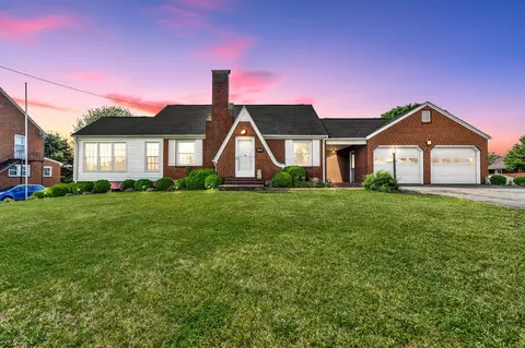 430 Pell Ave, Rocky Mount, VA 24151