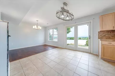 4818 Golfview Dr NE, Roanoke, VA 24019 photo 11