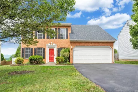 4818 Golfview Dr NE, Roanoke, VA 24019