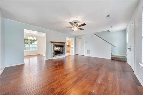 4818 Golfview Dr NE, Roanoke, VA 24019 photo 4