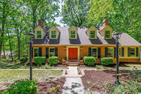 1486 Hollybrook Rd, Salem, VA 24153