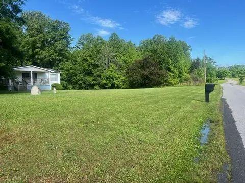 352 Kelly Mill Rd, Stuart, VA 24171 photo 2