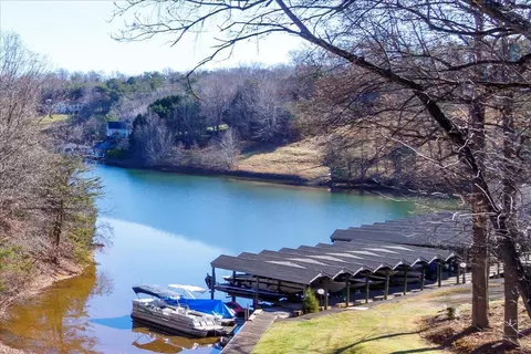219 Shoreline Marina Cir #117, Moneta, VA 24121