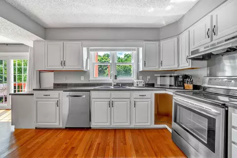 108 View Dr, Goodview, VA 24095 photo 4
