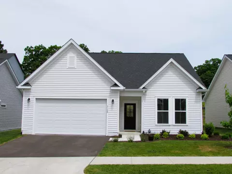 2148 Kings Walk Dr NE, Roanoke, VA 24012
