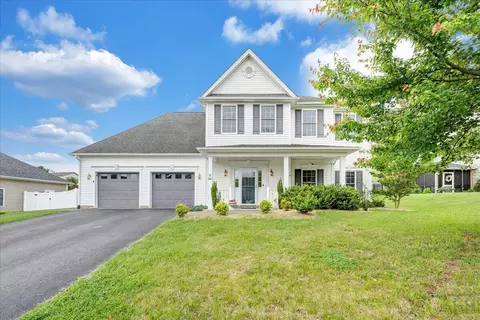 5924 Crumpacker Dr, Roanoke, VA 24012