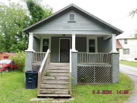 601 9th St NW, Roanoke, VA 24016