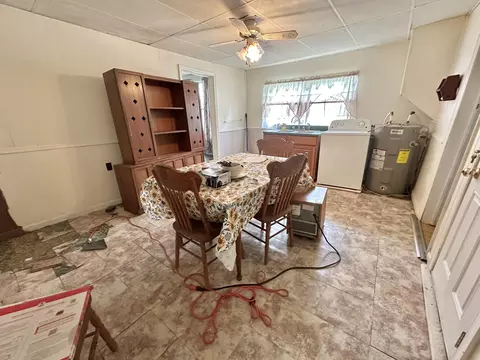 Dining - 411 Commerce Ave, Iron Gate, VA 24448 photo 1 of 1