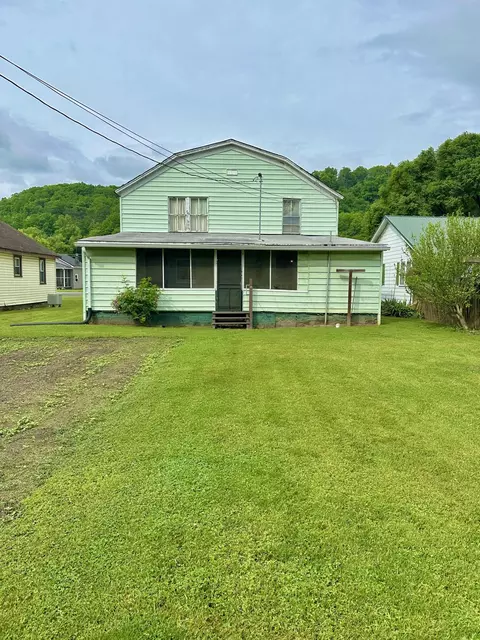 Exterior - 411 Commerce Ave, Iron Gate, VA 24448 photo 4 of 7