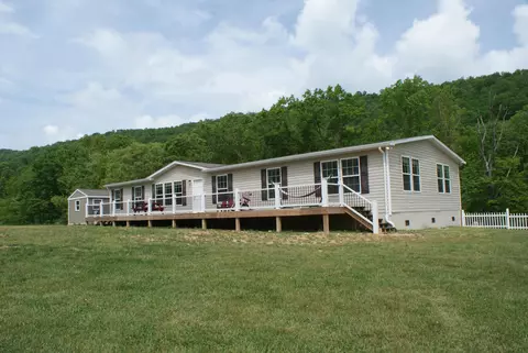 7223 Mill Branch Rd, Covington, VA 24426 photo 2