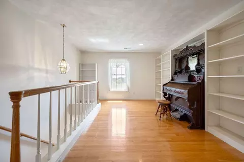 Living - 3081 Daniels Run Rd NE, Check, VA 24072 photo 7 of 7