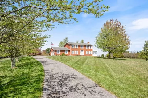 3081 Daniels Run Rd NE, Check, VA 24072
