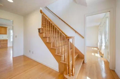 Entry Way - 3081 Daniels Run Rd NE, Check, VA 24072 photo 5 of 7