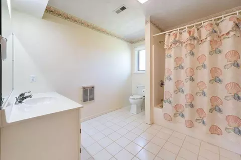Bath - 3081 Daniels Run Rd NE, Check, VA 24072 photo 6 of 8