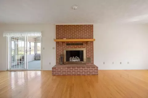 Living - 3081 Daniels Run Rd NE, Check, VA 24072 photo 5 of 7