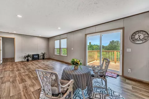 2116 Lipscomb Rd, Moneta, VA 24121 photo 16