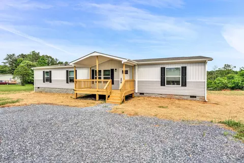 2116 Lipscomb Rd, Moneta, VA 24121 photo 2