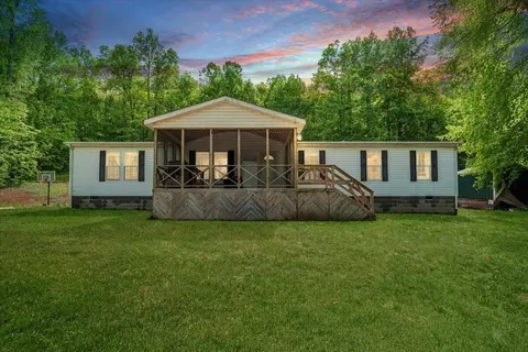 146 Victory Ct SE, Floyd, VA 24091