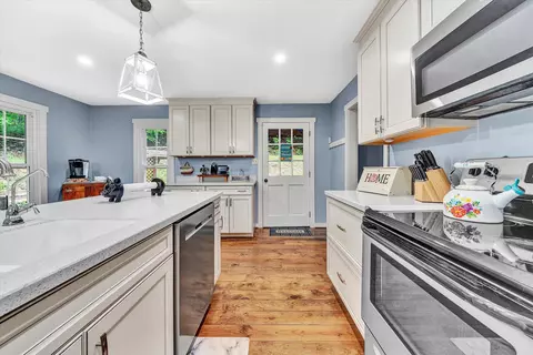 2270 Pico Rd, Buchanan, VA 24066 photo 2