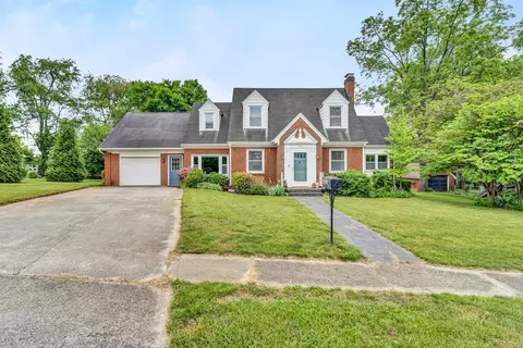 1021 Halliahurst Ave, Vinton, VA 24179