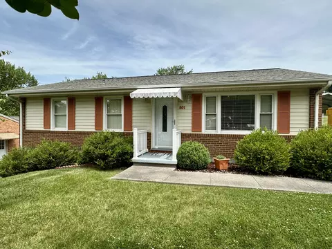 501 Holiday Rd, Vinton, VA 24179