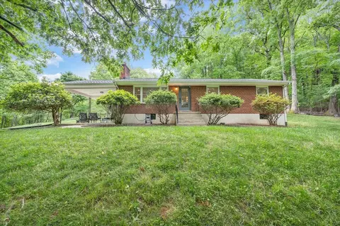 6331 Ran Lynn Dr, Roanoke, VA 24018