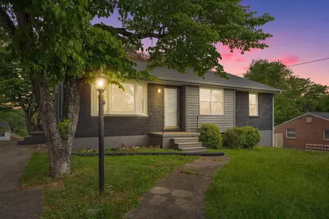 1211 Dandridge Dr, Lynchburg, VA 24501