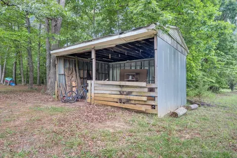 Exterior - 188 Bragg Ave, Rustburg, VA 24588 photo 4 of 14
