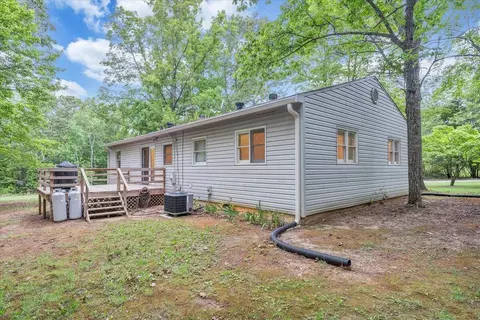 Exterior - 188 Bragg Ave, Rustburg, VA 24588 photo 3 of 14