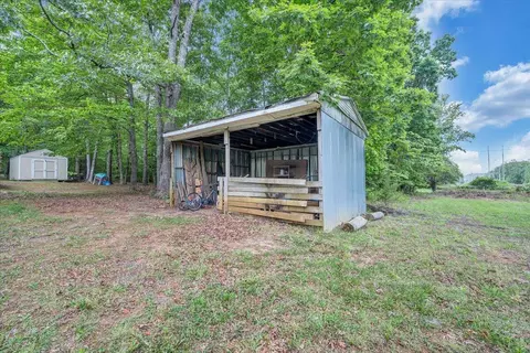 Exterior - 188 Bragg Ave, Rustburg, VA 24588 photo 6 of 14