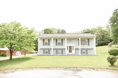 3724 London Cir, Roanoke, VA 24018