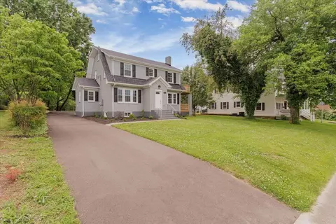852 Roanoke Blvd, Salem, VA 24153