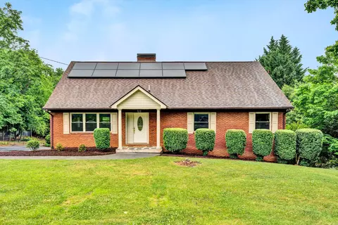2924 Westclub Dr, Salem, VA 24153