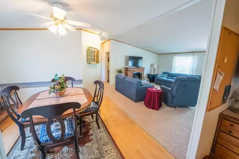 Dining - 908 Laurel Fork Rd, Laurel Fork, VA 24352 photo 2 of 2