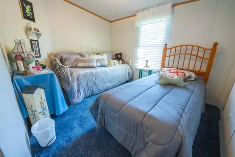 Bedroom - 908 Laurel Fork Rd, Laurel Fork, VA 24352 photo 3 of 6