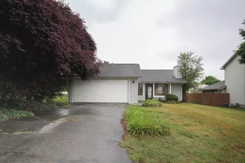3315 Locust Grove Ln, Salem, VA 24153