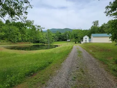 Exterior - 311 Shortcut Dr, Woolwine, VA 24185 photo 4 of 17