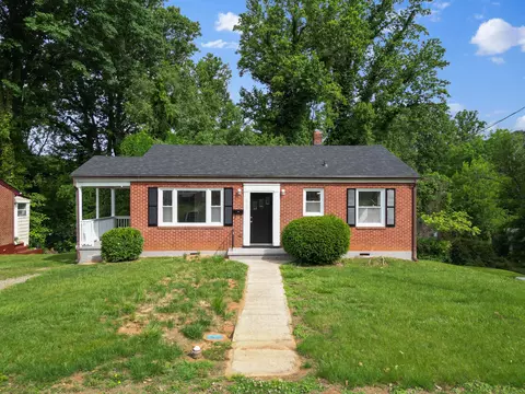 813 Hundley St, Martinsville, VA 24112