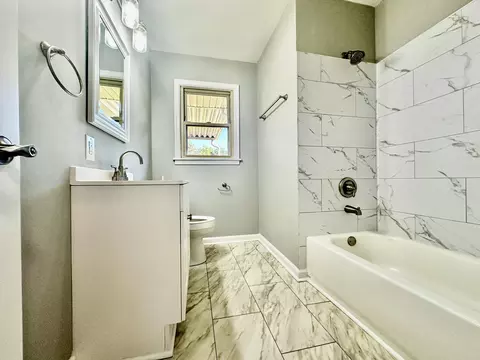1637 Eanes Rd, Roanoke, VA 24014 photo 5