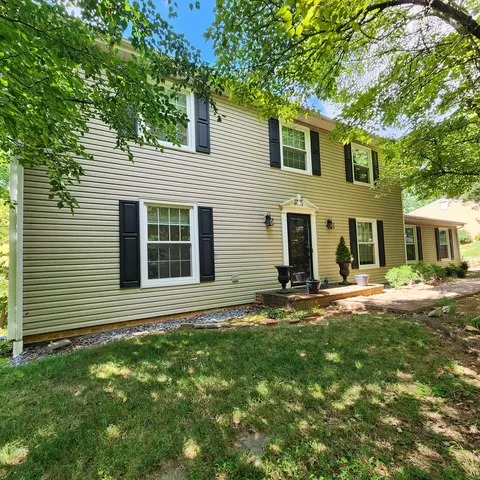 6333 Christie Ln, Roanoke, VA 24018