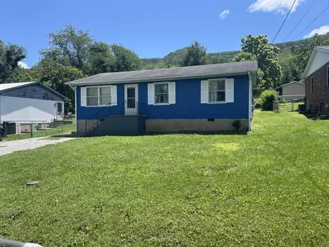 1015 Staunton St, Selma, VA 24474