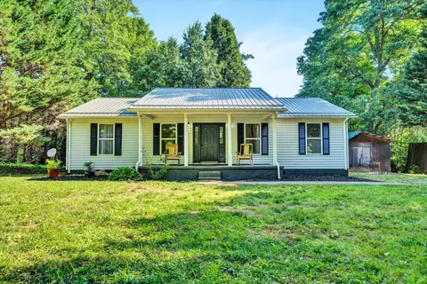 799 Powells Store Rd, Glade Hill, VA 24092
