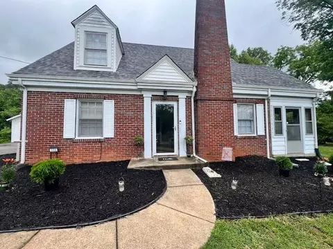526 Trenthill Dr, Bassett, VA 24055