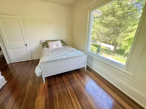 Bedroom - 237 E Pennsylvania St, Covington, VA 24426 photo 2 of 8