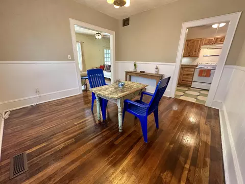 Dining - 237 E Pennsylvania St, Covington, VA 24426 photo 2 of 3