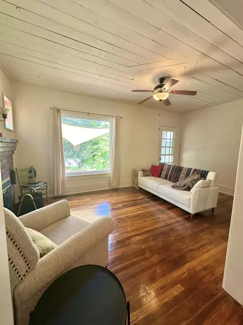 Living - 237 E Pennsylvania St, Covington, VA 24426 photo 6 of 6