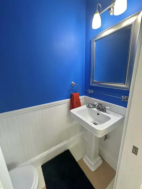 Bath - 237 E Pennsylvania St, Covington, VA 24426 photo 1 of 3